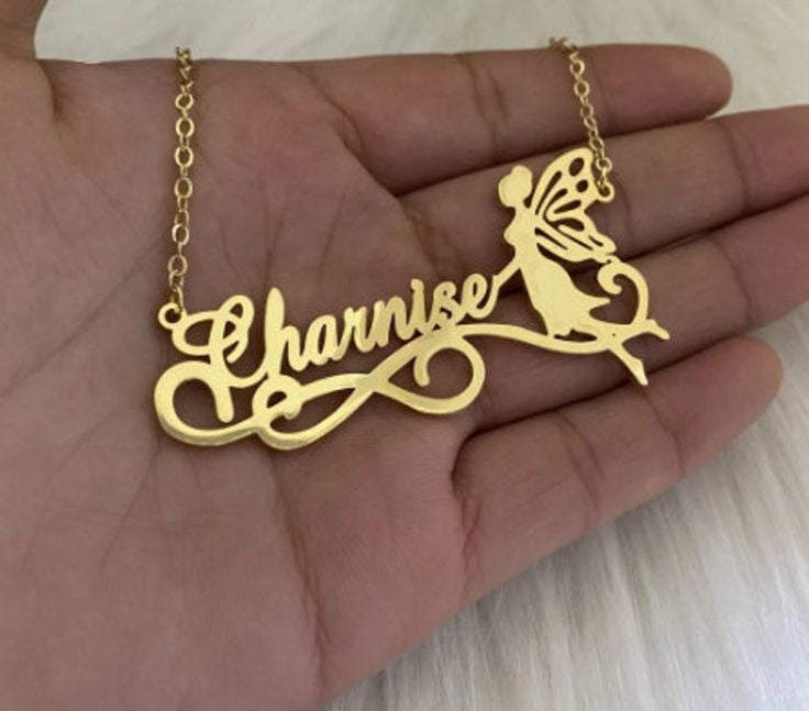 Customize princess shape name necklace