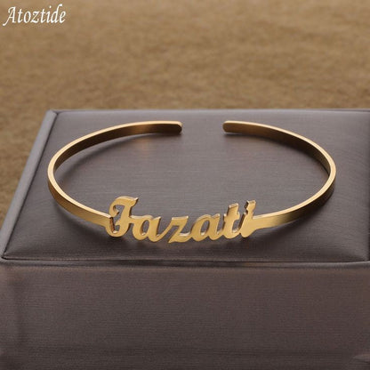 custom name bangle